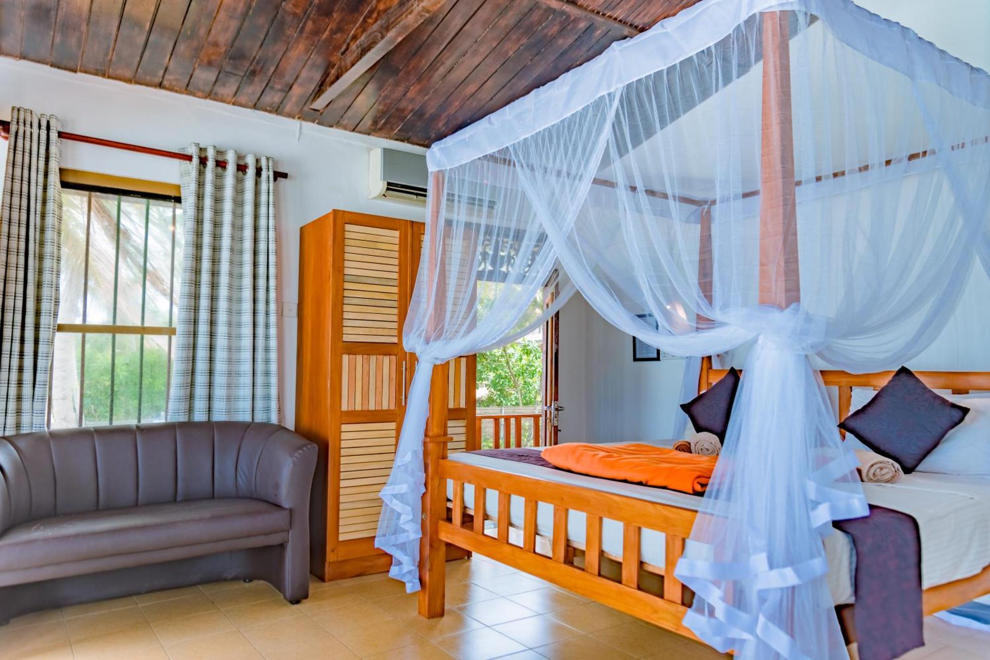 Amor Beach Unawatuna Buitenkant foto